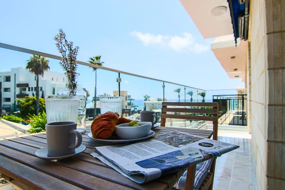 Balcony/Terrace, Food and drinks, Breakfast