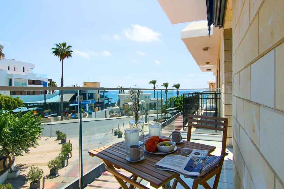 Property building, Off site, View (from property/room), Balcony/Terrace, Sea view, Sea view