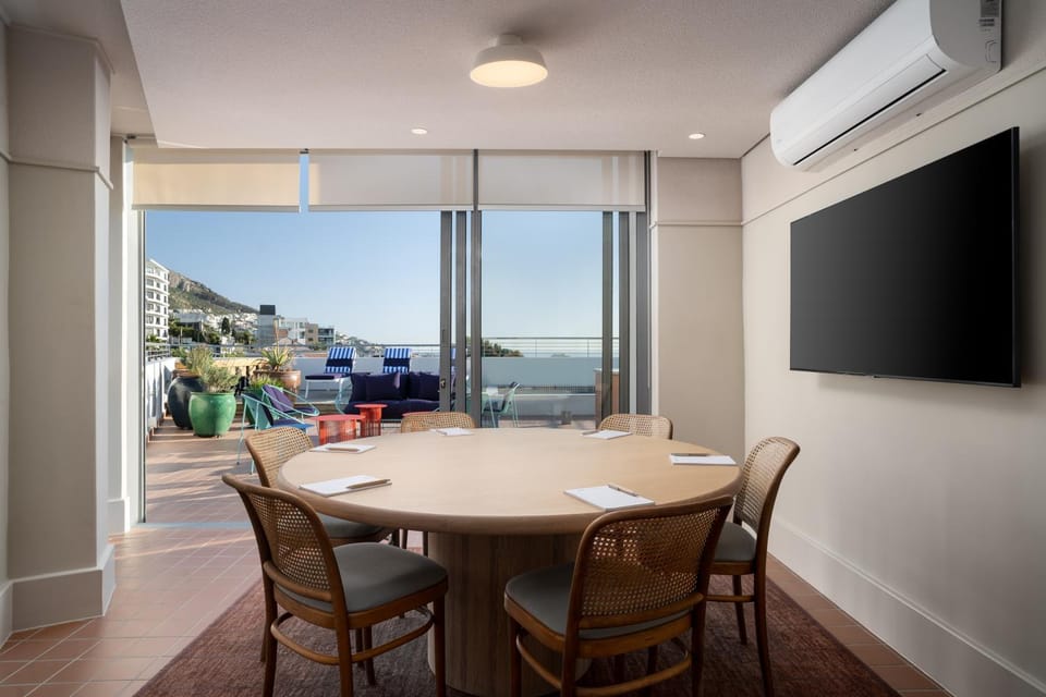 Meeting/conference room, Sea view