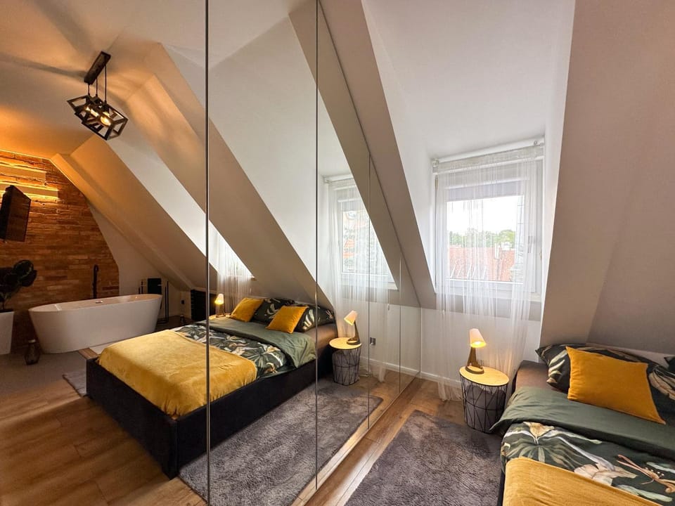 Bed, Seating area, Bedroom