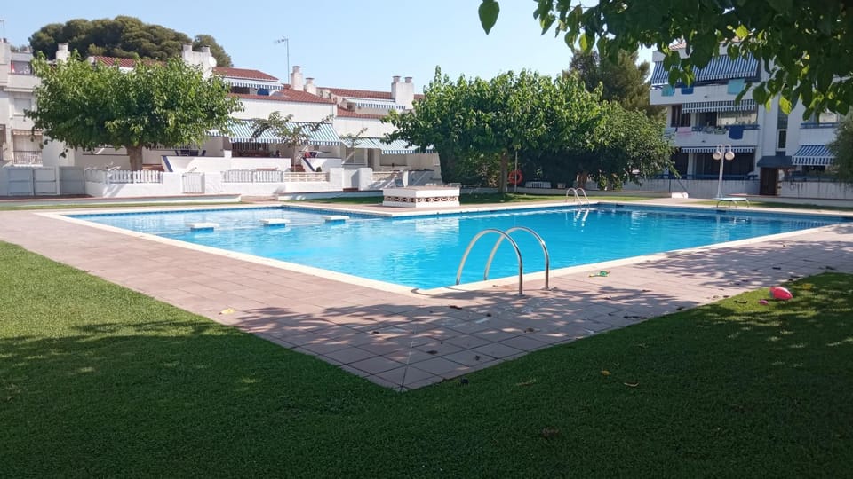 Garden, Swimming pool