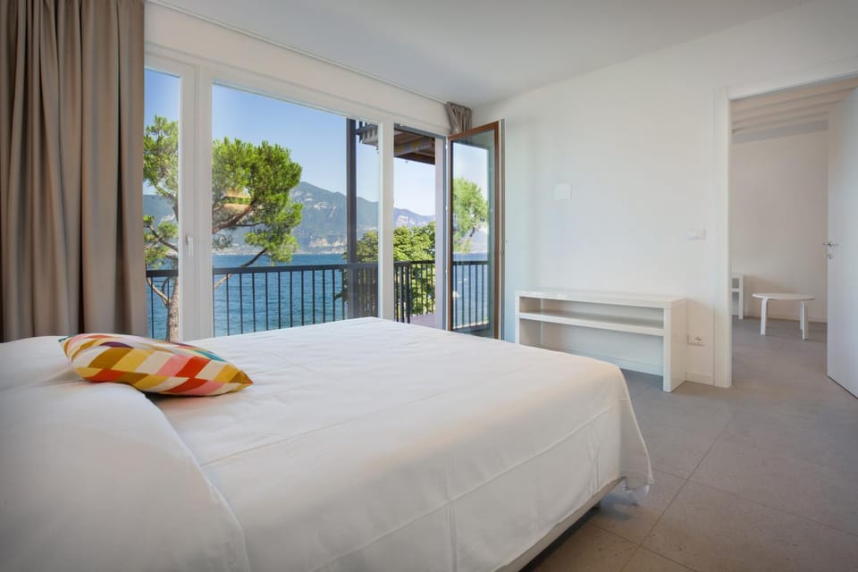 Apartment Azzurro Apartment in San Zeno di Montagna