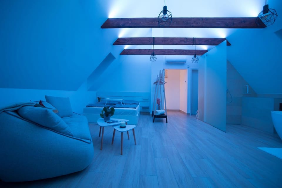 Bedroom, Bath