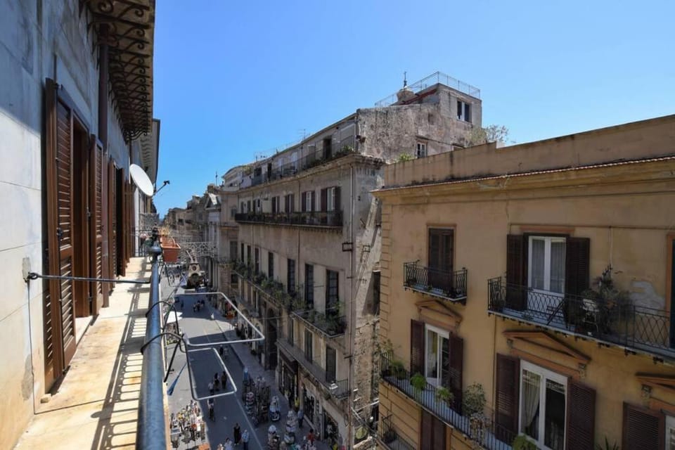 Property building, Neighbourhood, City view, Street view
