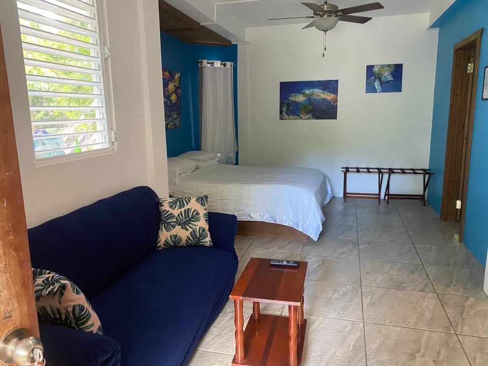 Seating area, Bedroom