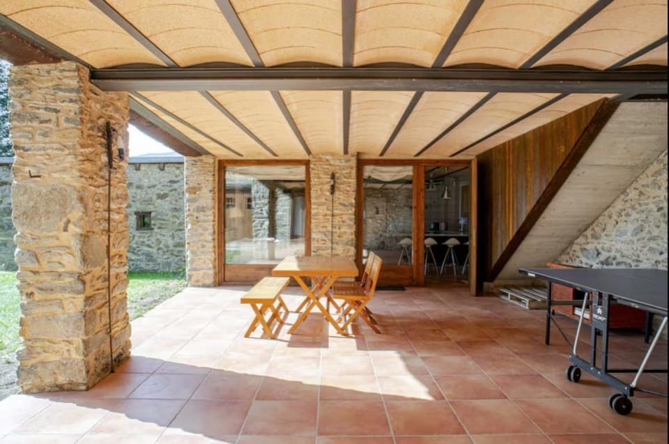 Cal Masover, casa de piedra rehabilitada House in Ripollès