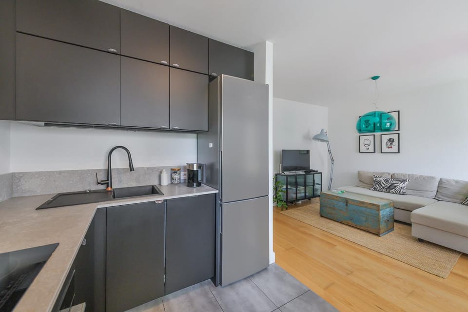 Kitchen or kitchenette, Living room