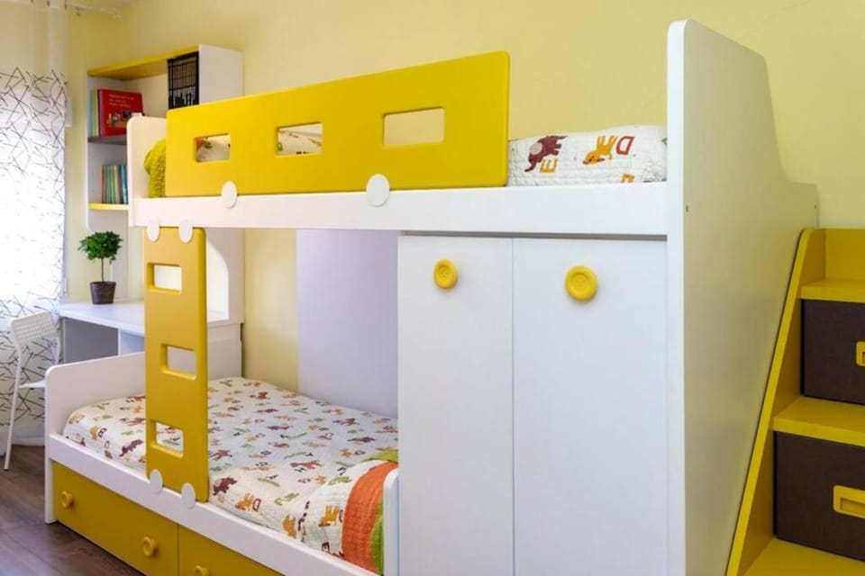 bunk bed