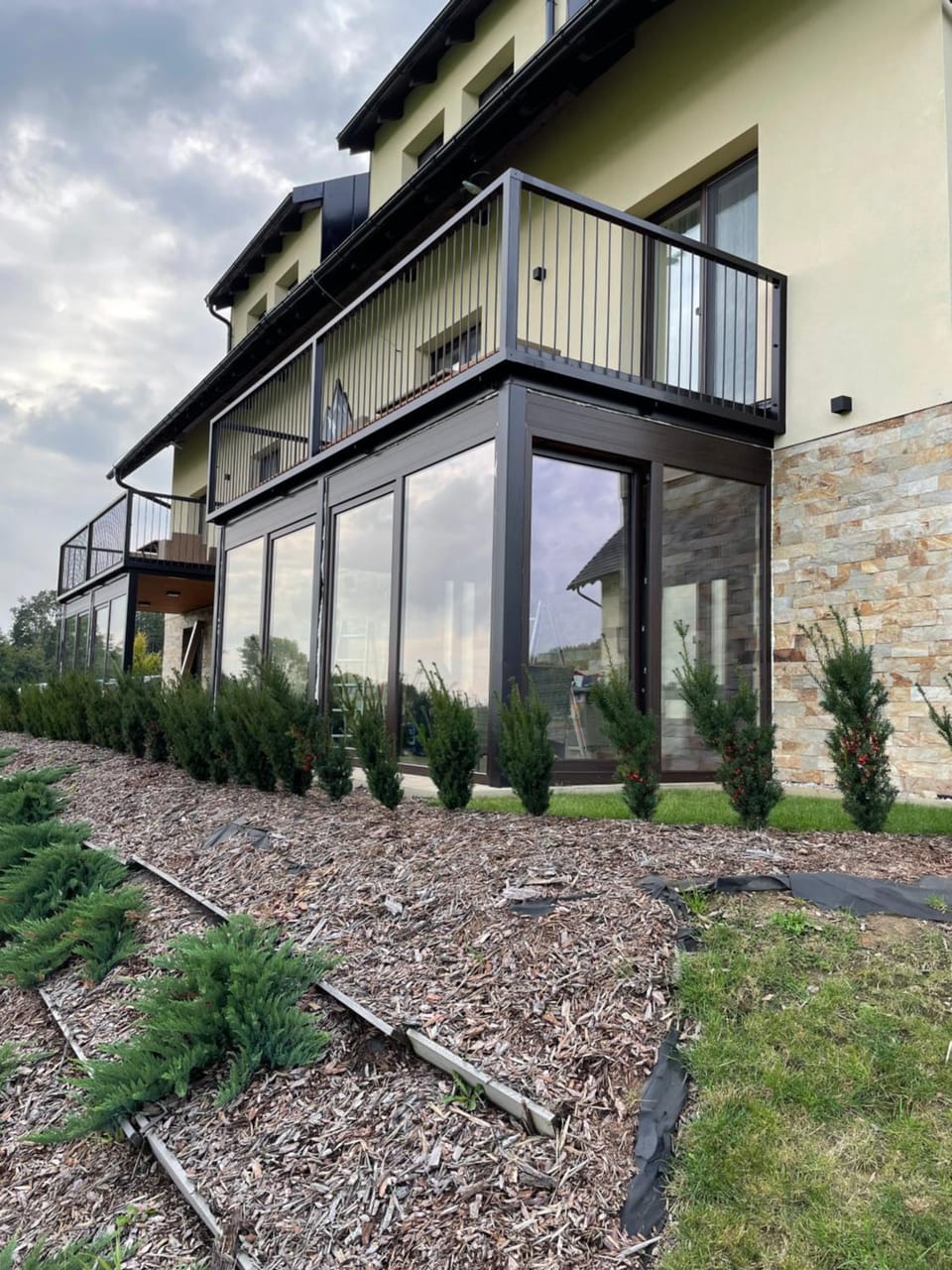 Property building, Balcony/Terrace, Garden view