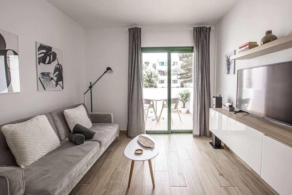 HOLYHOME GREY 104 Apartment in Costa Teguise
