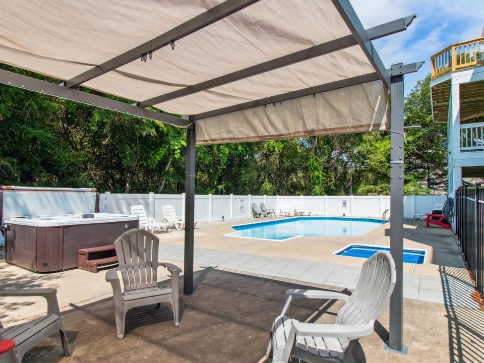 3057 - Olive the Beach House in Southern Shores