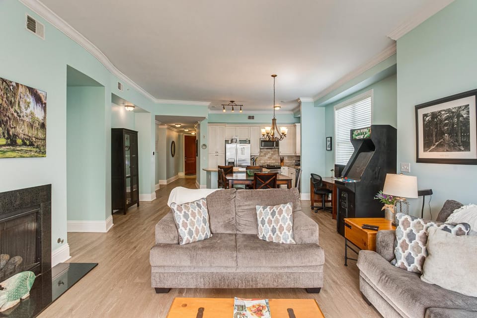 Breezy St Simons Hideaway with Waterfront Views! House in Saint Simons Island