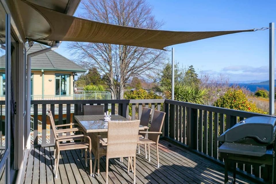 Mercy of Lake Taupo House in Taupo