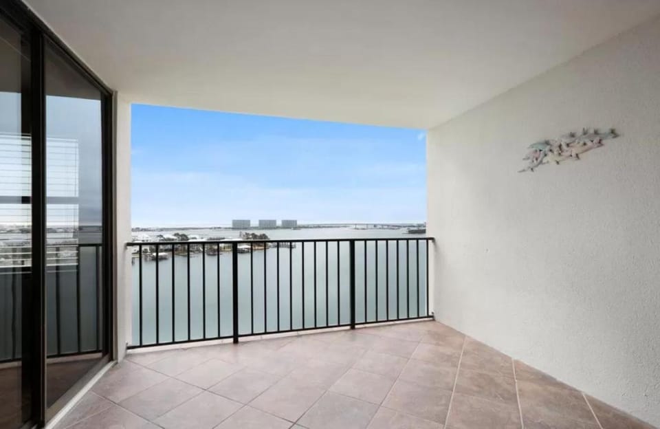 Back Bay Condo 1106 House in Orange Beach