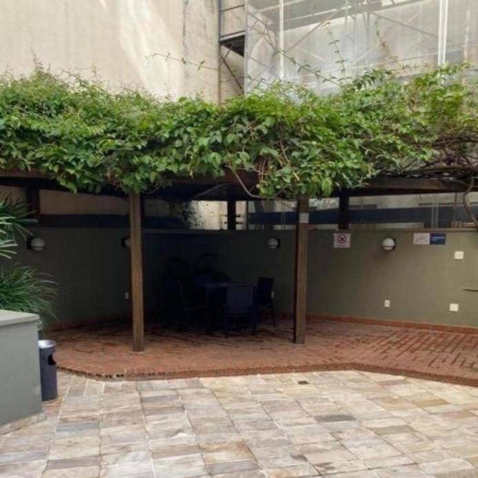 Garden, Dining area