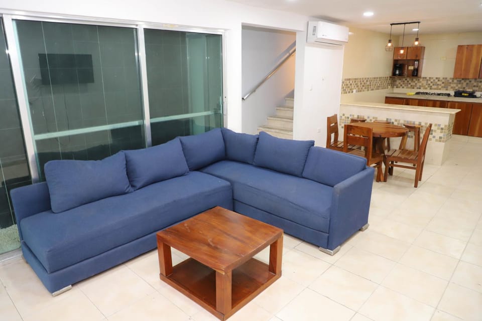 Kitchen or kitchenette, Living room, Dining area