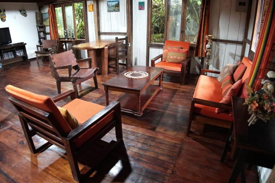 Mindo cozy house House in Pichincha