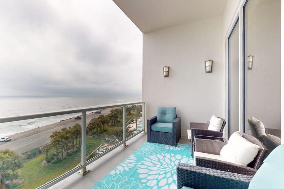 Shines Like a Diamond #604 Apartment in Diamond Beach
