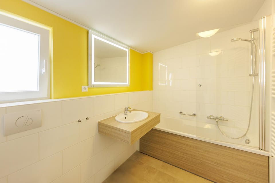 Center Parcs Bostalsee Saarland Campground/ 
RV Resort in Nohfelden