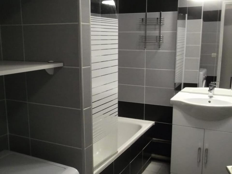 Résidence Rond-point-pistes Ii - Mini studio 4 pers N° 48B au rond point des pistes avec WIFI MAE-7394 Apartment in Provence-Alpes-Côte d'Azur