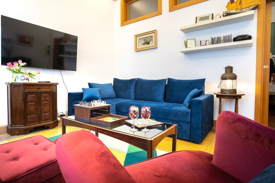 TV and multimedia, Living room, Seating area