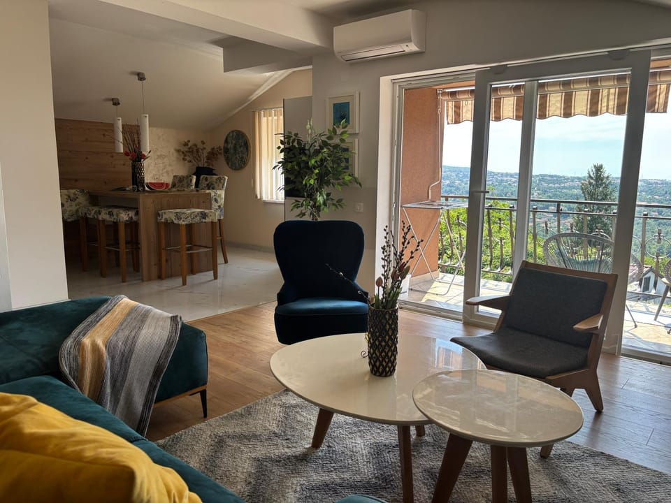 ANDREA, Premium three bedroom apartment, entire floor Apartment in Primorje-Gorski Kotar County