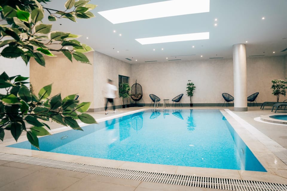 Pool view, Swimming pool