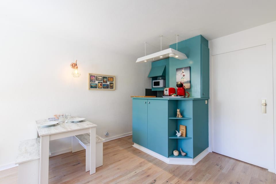 Plage Benoît à 80m, terrasse & jardinet 10 Apartment in Le Pouliguen