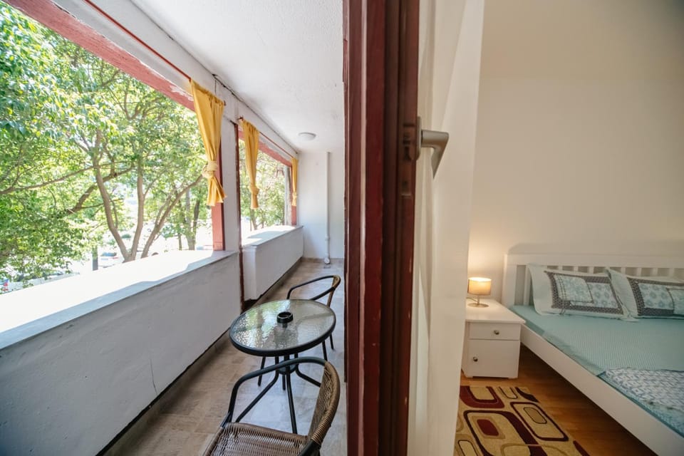 Balcony/Terrace, Garden view