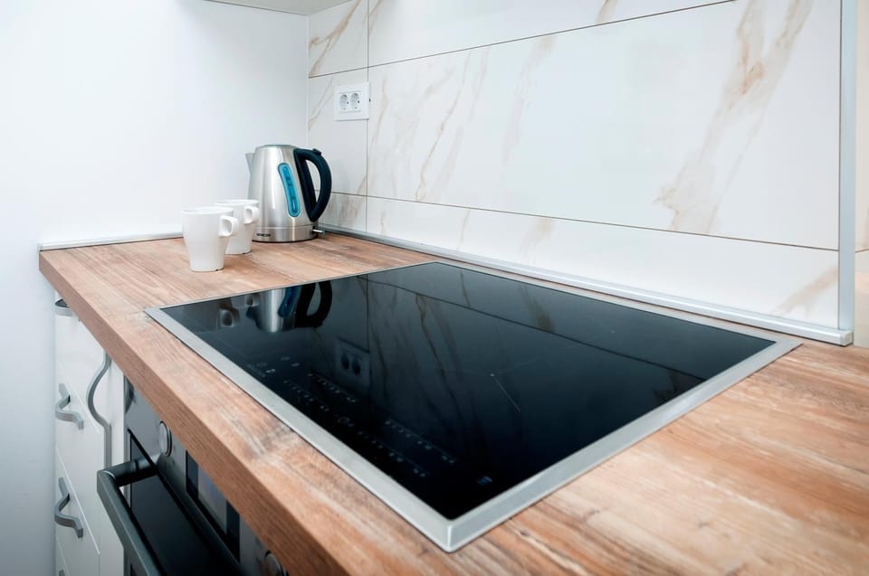 Coffee/tea facilities, Kitchen or kitchenette