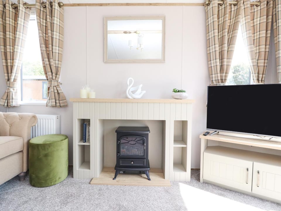 25 Sherwood House in England