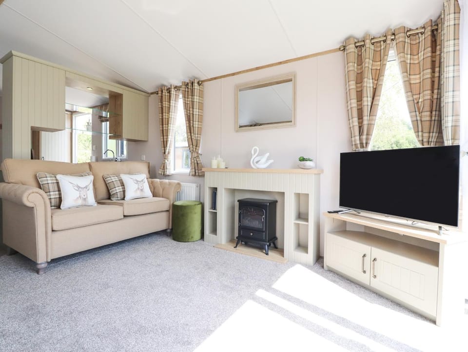 25 Sherwood House in England