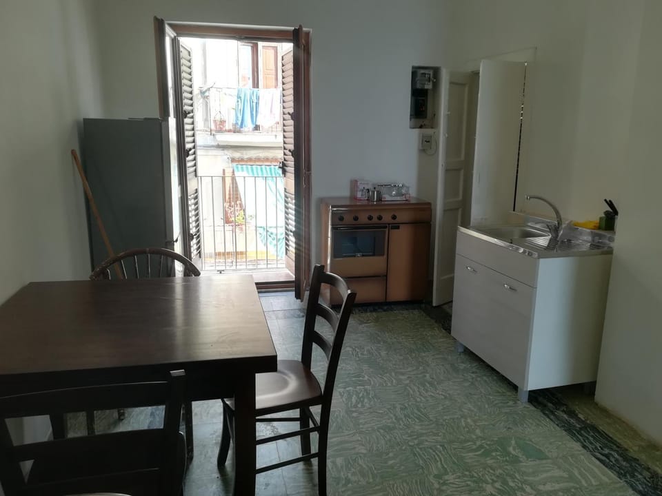 Italy, Calabria, PIZZO rent apartment 2 room Apartment in Pizzo