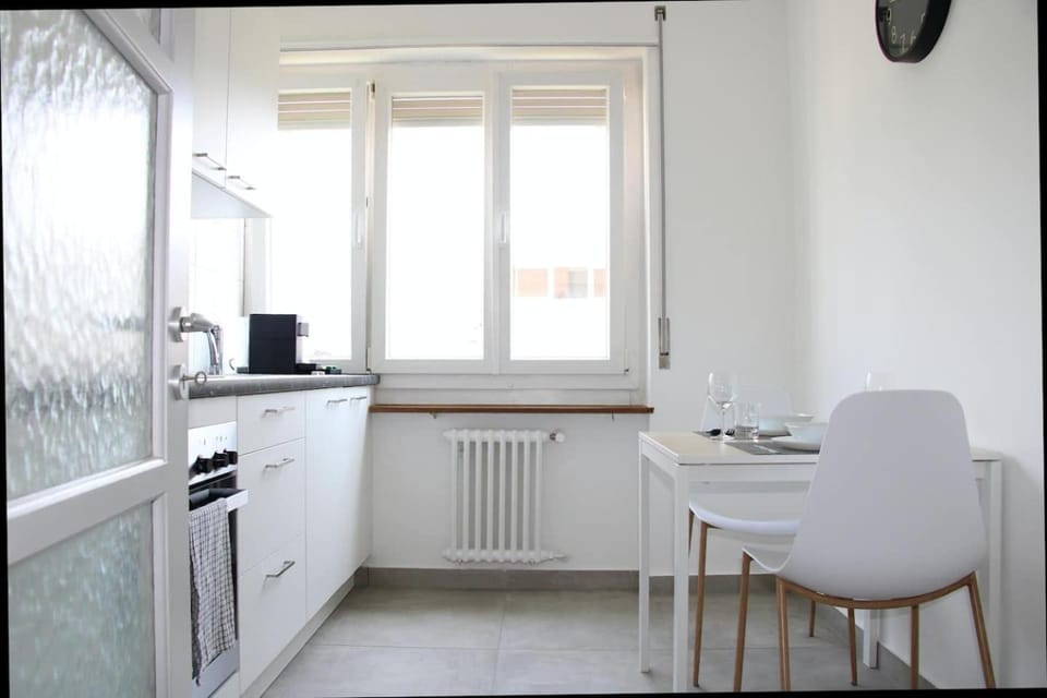 Kitchen or kitchenette, Seating area, Dining area, kitchen, kitchen