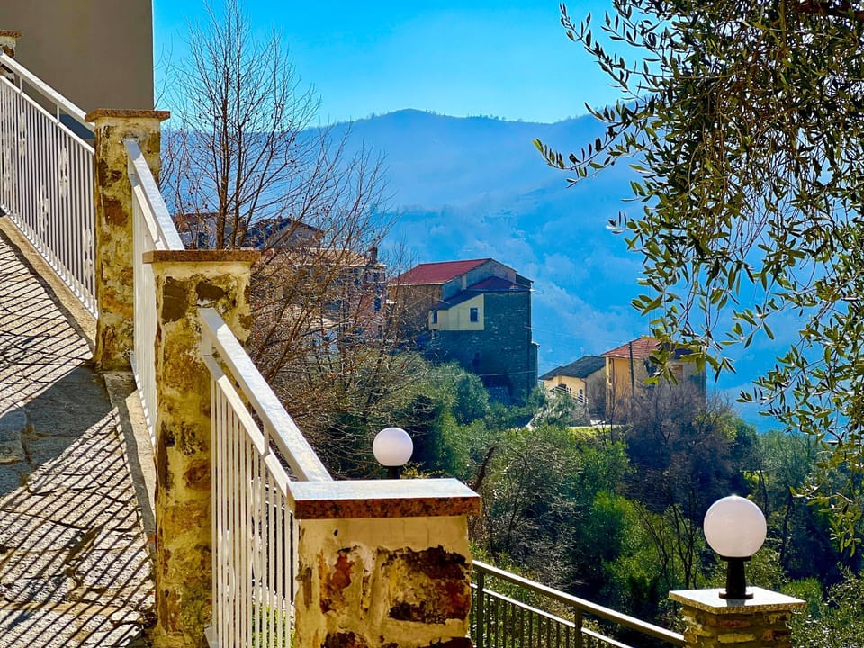 Casa Vacanza Paola Aurigo Apartment in Liguria