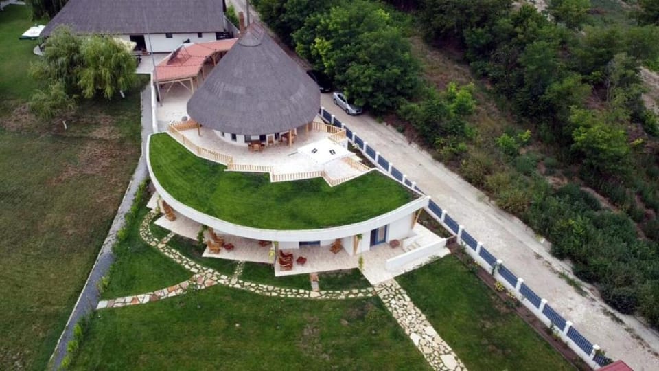 Property building, Bird's eye view, View (from property/room)