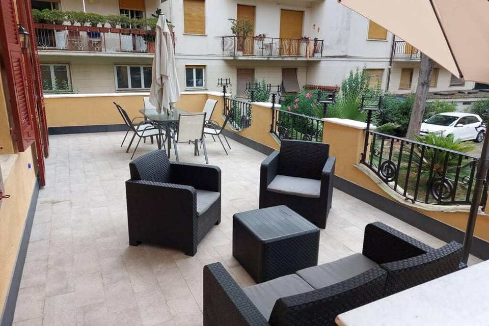 Gassa Flexyrent, Terrace - Parking - WiFi Apartment in Rapallo
