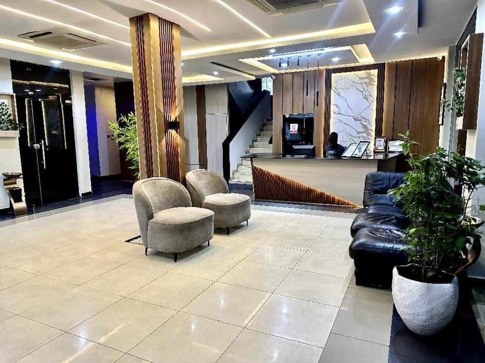 TV and multimedia, Lobby or reception, Seating area