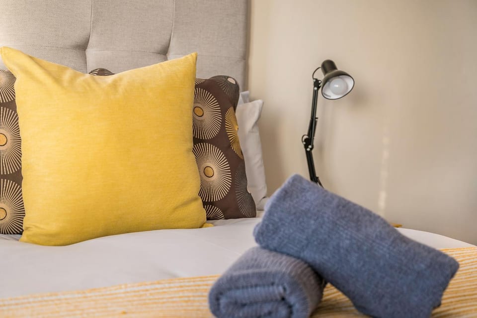 Bed, Decorative detail, Bedroom