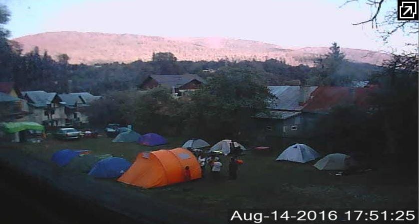 Camping Aviator Busteni, Parcela campare Corturi Campground/ 
RV Resort in Prahova, Romania