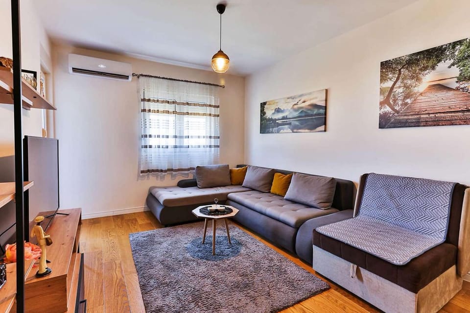 Apartment Alex Apartment in Montenegro