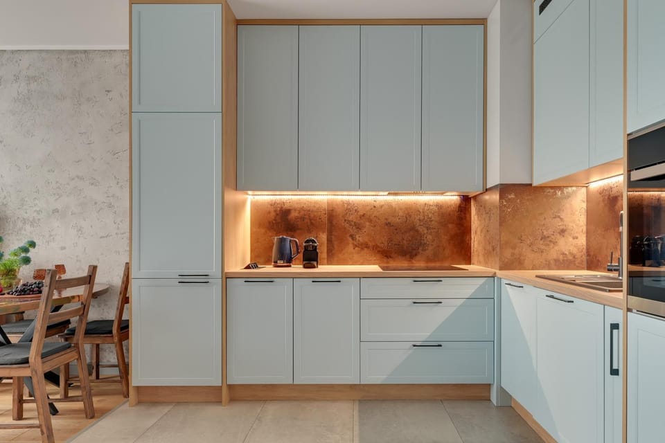 Kitchen or kitchenette, Dining area, stove