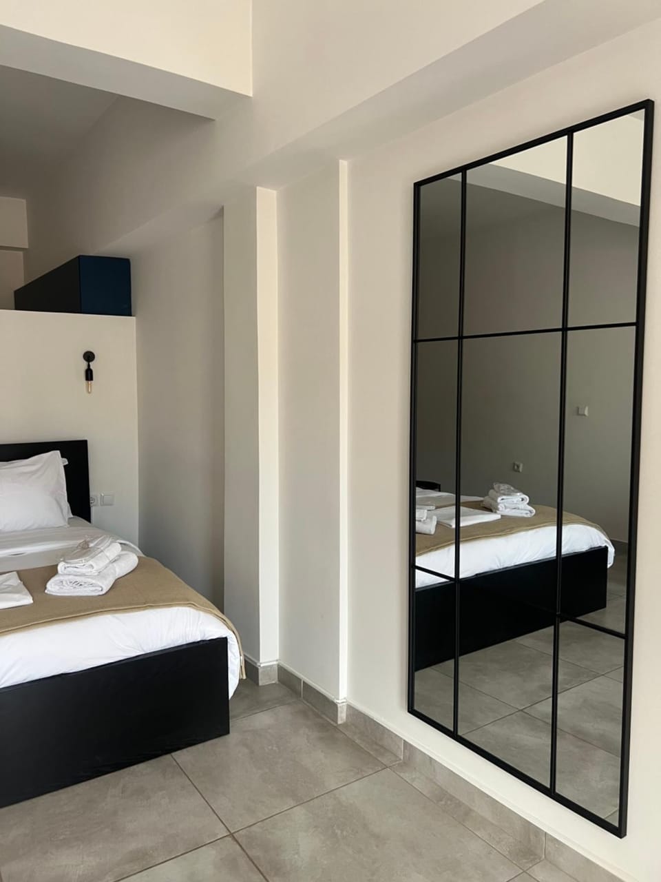 Aelis Suites in Psyrri - Rooftop Access & Acropolis View Apartment in Athens