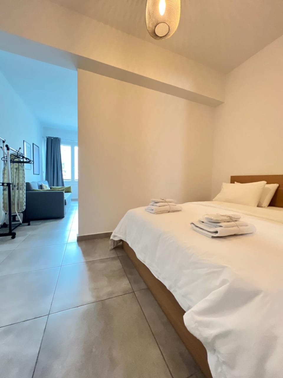 Ælis Suites in Psyrri - Rooftop Access & Acropolis View Apartment in Athens