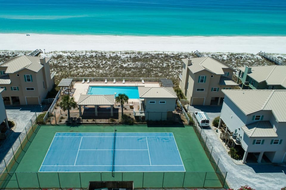Portside Villas unit 13 House in Pensacola Beach