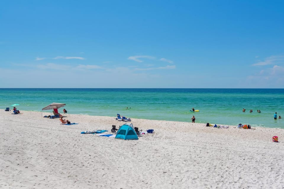 Palm Beach Club 2-219 Apartment in Pensacola Beach