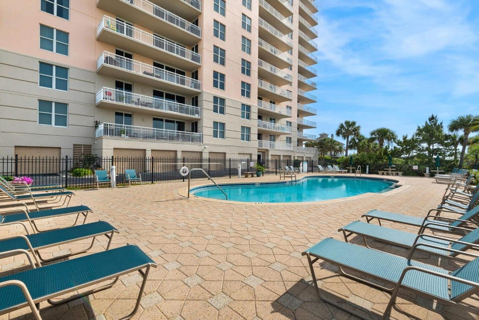 Santa Rosa Towers unit 1202 Apartment in Pensacola Beach