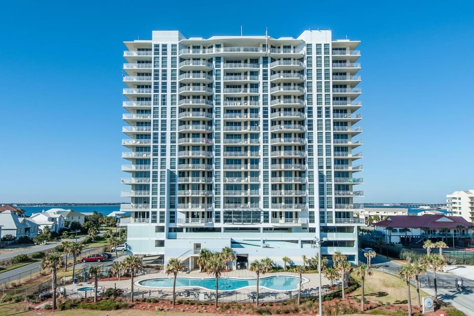 Emerald Dolphin unit 650 Apartment in Pensacola Beach