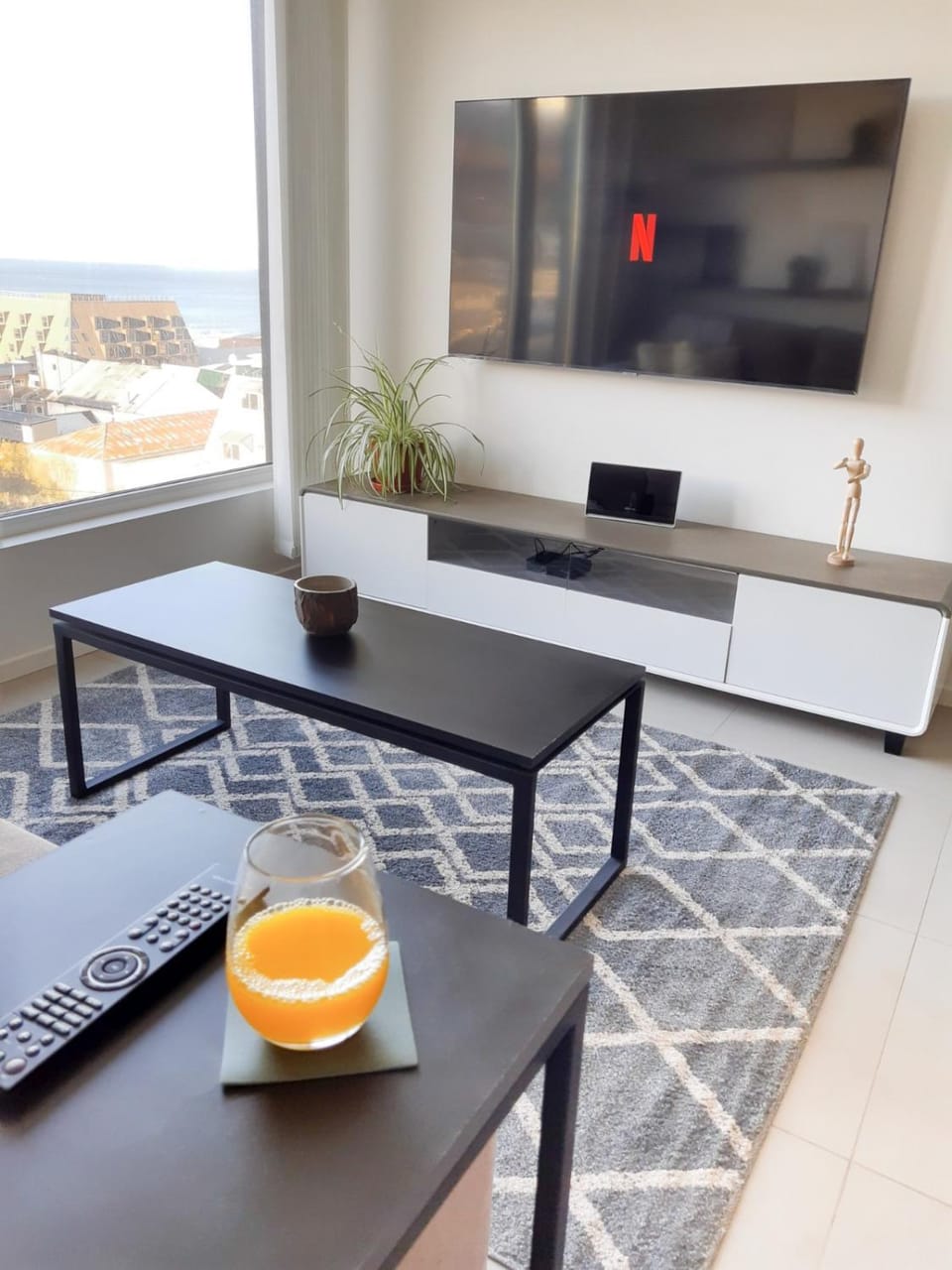 Communal lounge/ TV room, TV and multimedia, Living room, Seating area