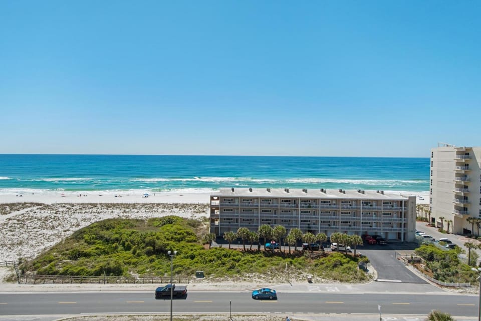 Seahorse unit M Apartment in Pensacola Beach
